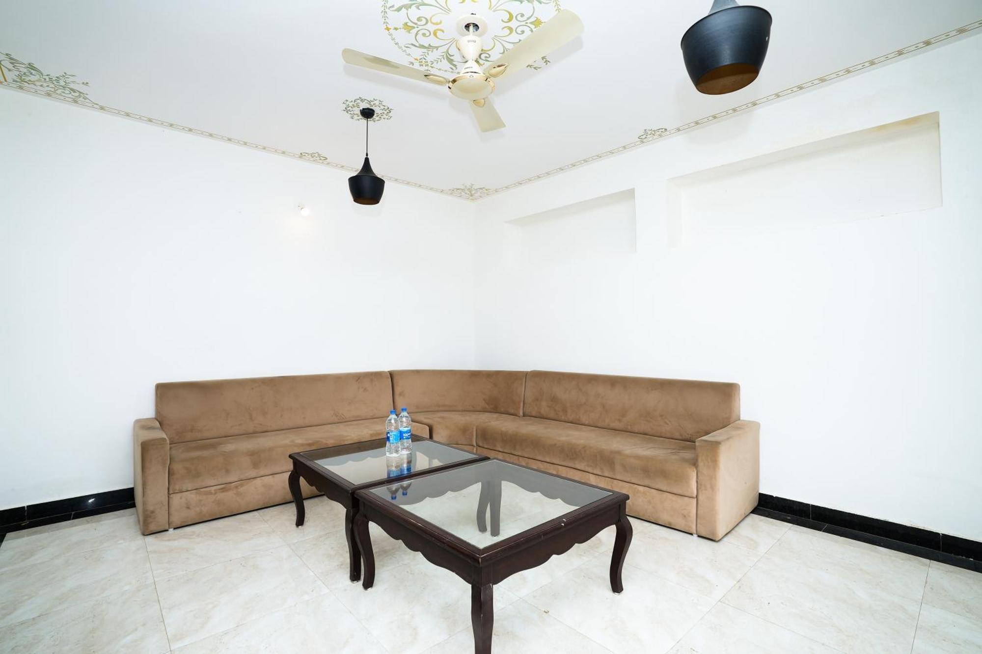 Maangarh Resorts Удайпур Экстерьер фото